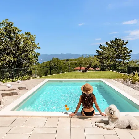 Pinaza C- Luxury With Private & Seaview Vrbnik (Primorje-Gorski Kotar)